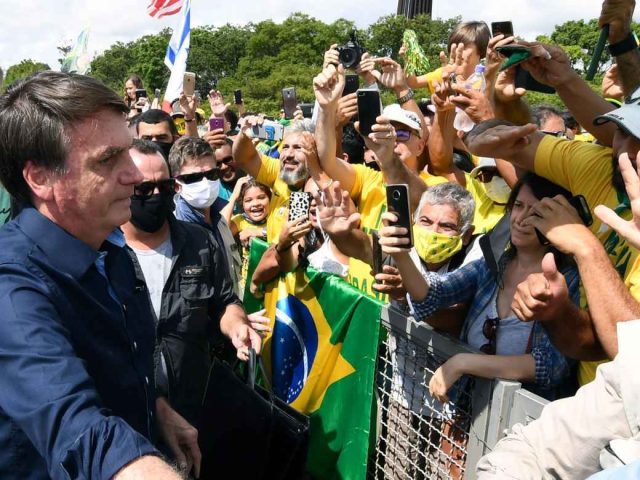Apoiadores do presidente Bolsonaro irão às ruas no 1º de agosto em defesa do voto impresso