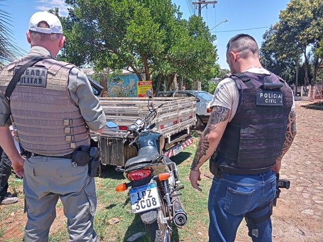 Polícia prende dois indivíduos com motocicleta furtada em Não-Me-Toque