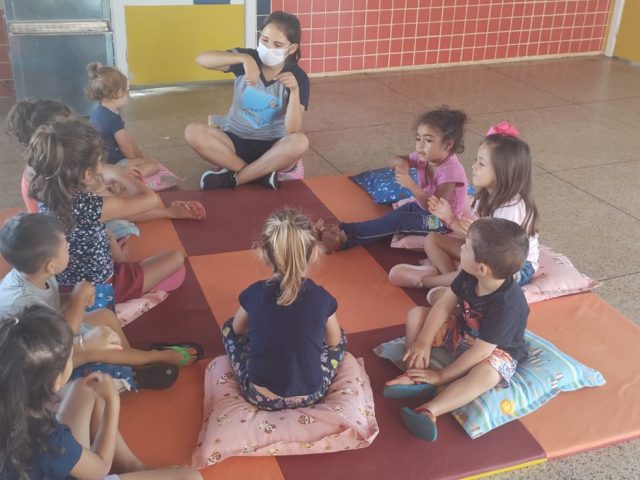 Escola de Santo Antônio do Planalto realiza plantão para ajudar pais que não tem férias