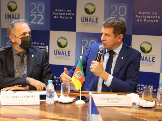 Ernani Polo toma posse em Brasília como vice-presidente da UNALE